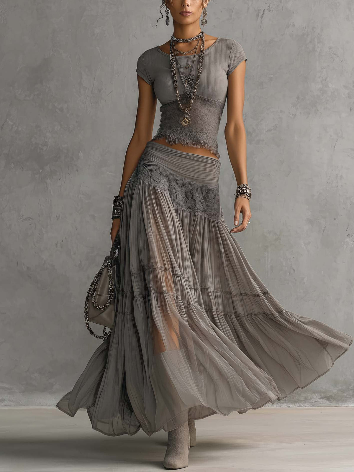 Set Top in Gray Lace and Maxi Pleated Skirt