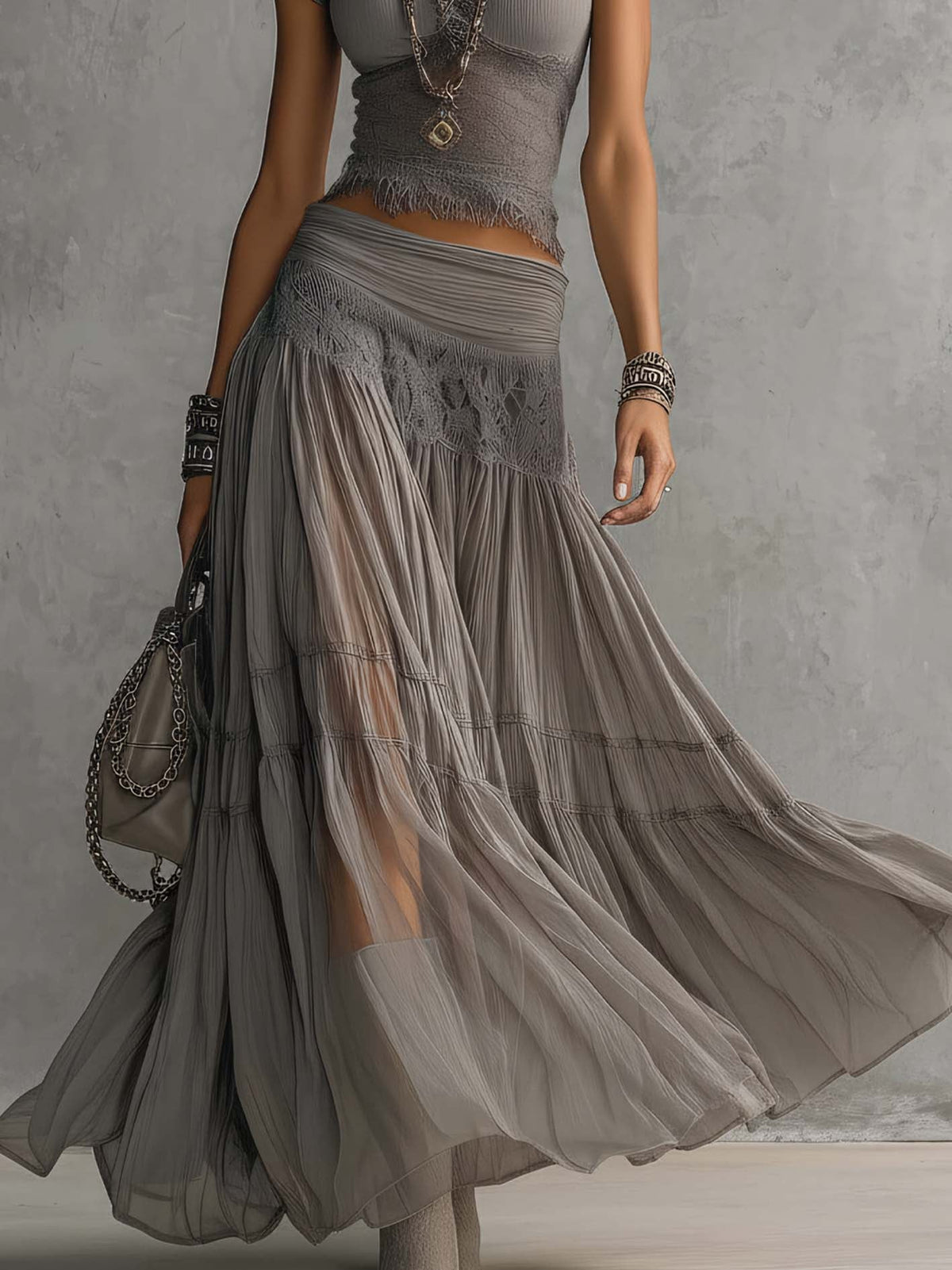 Set Top in Gray Lace and Maxi Pleated Skirt