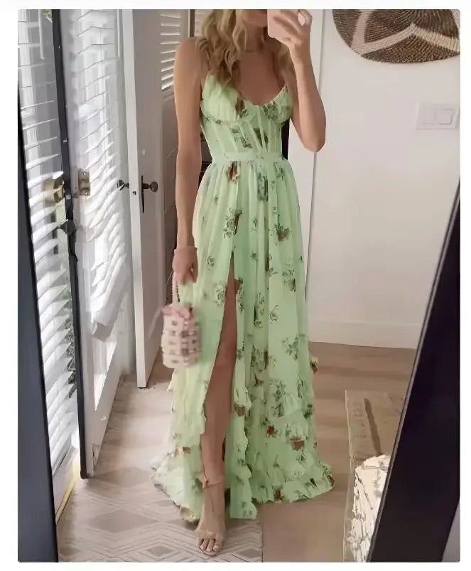 Trixina | Romantic dress with floral detail