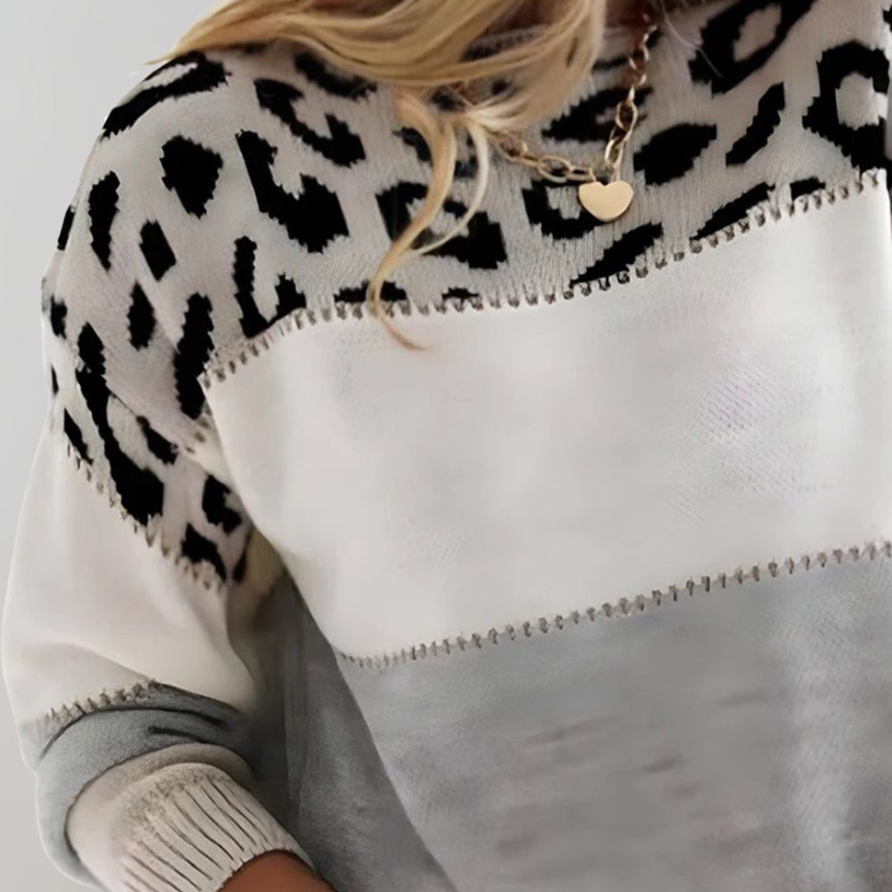 Lora | Leopard Elegance Sweater