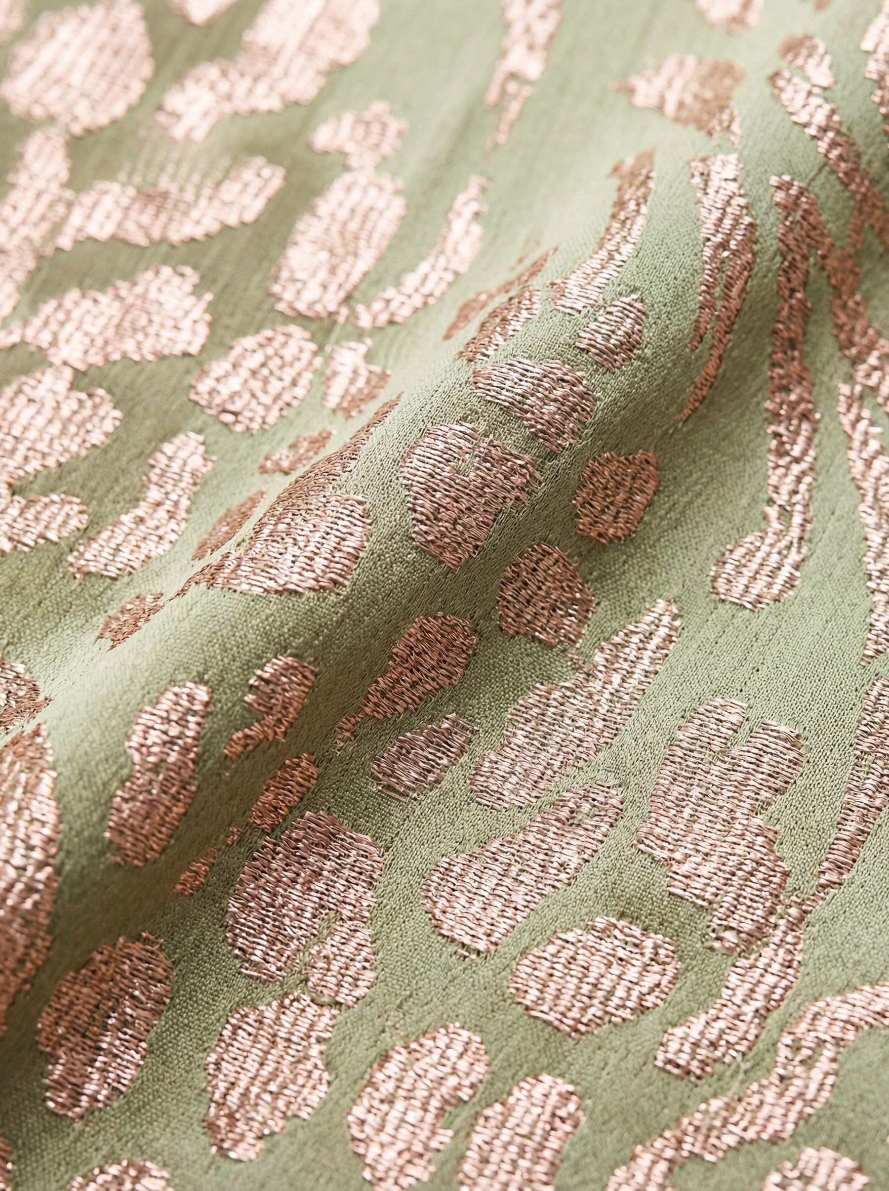 Antonella | Elegant dress in lightweight and fluid fabric