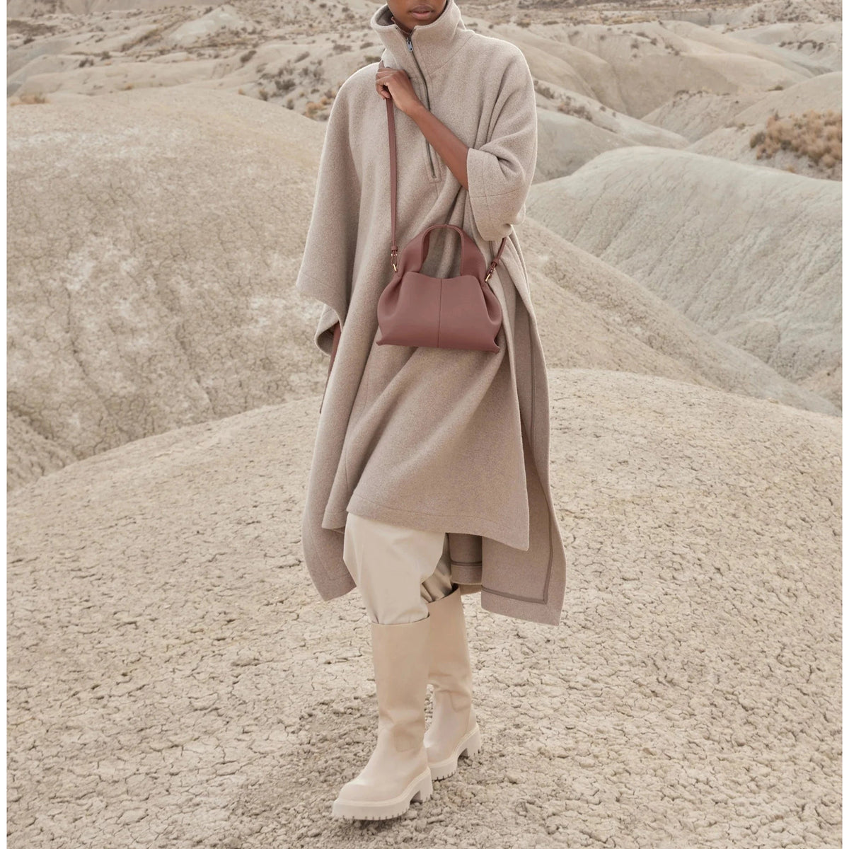 Jamie | Stylish Travel Companion