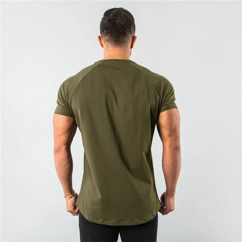 Kenji | Fitted T-shirt