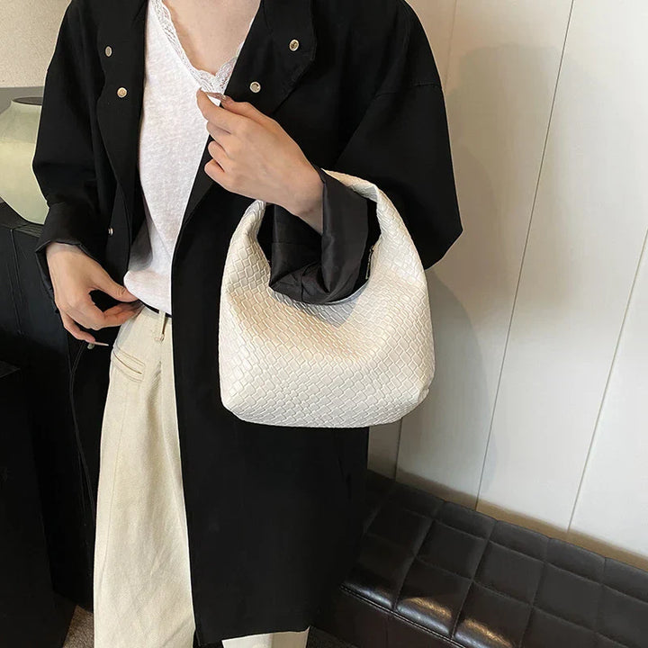 Richelle | Chic Round Bag