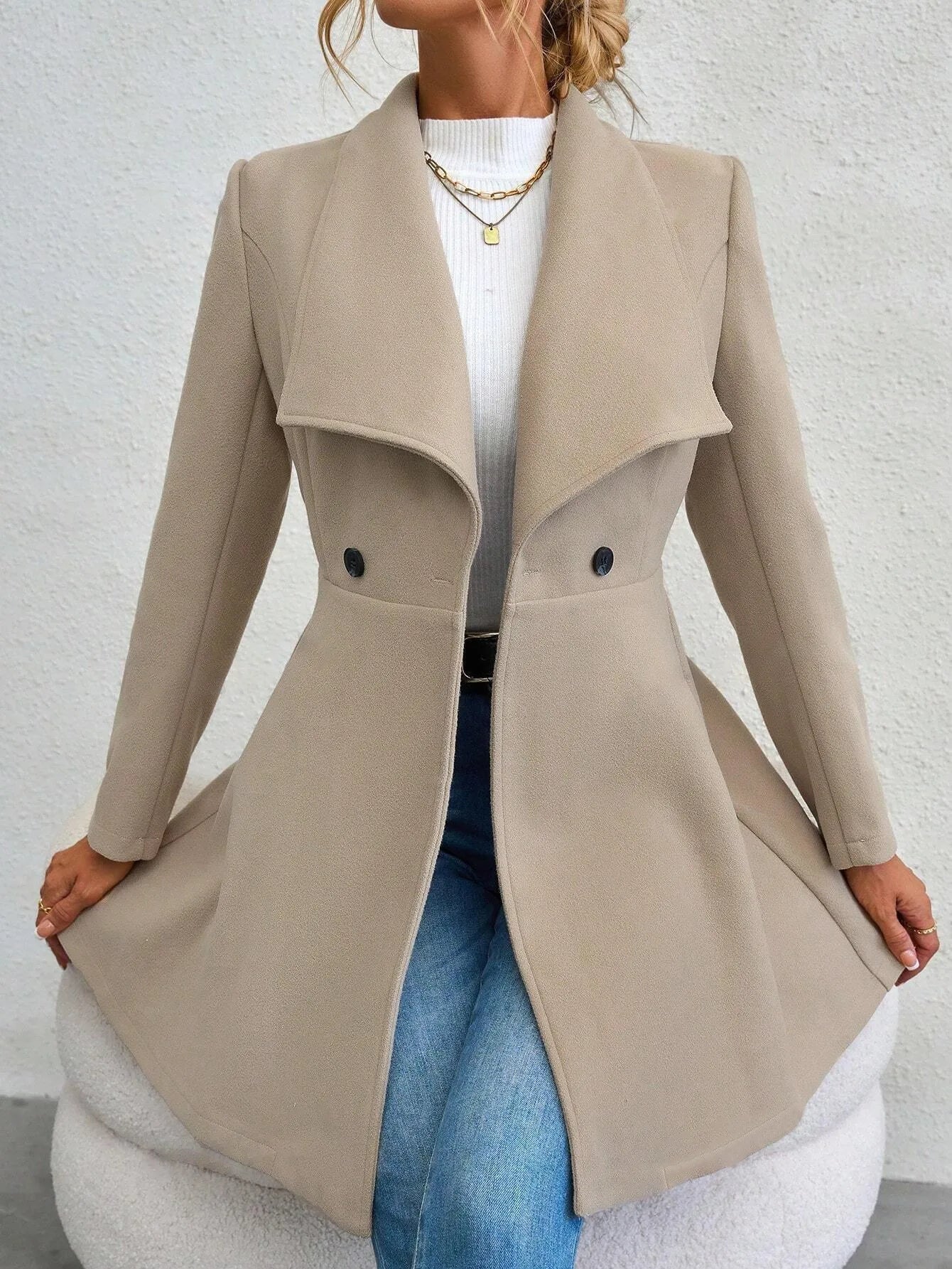 Slim-Fit Wool Coat – Chic Transitional Outerwear for Office and Casual Wear