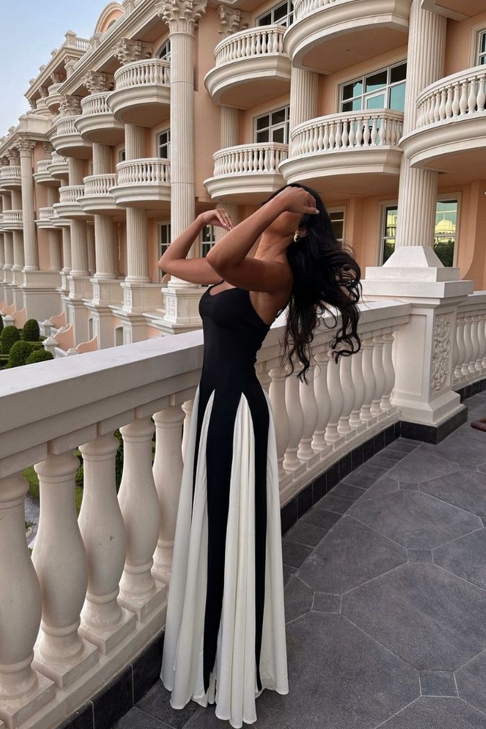 Leticia | Flowline Maxi Dress
