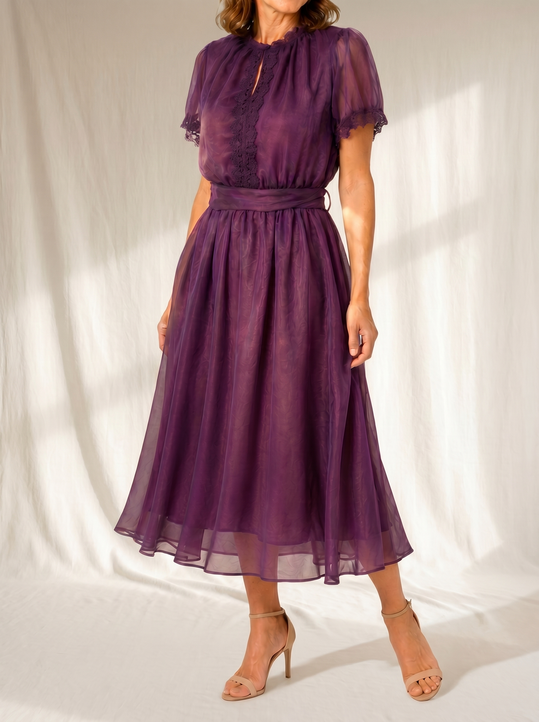 Flavia | Maxi Dress with Teardrop Neckline and Chiffon Lace Trim